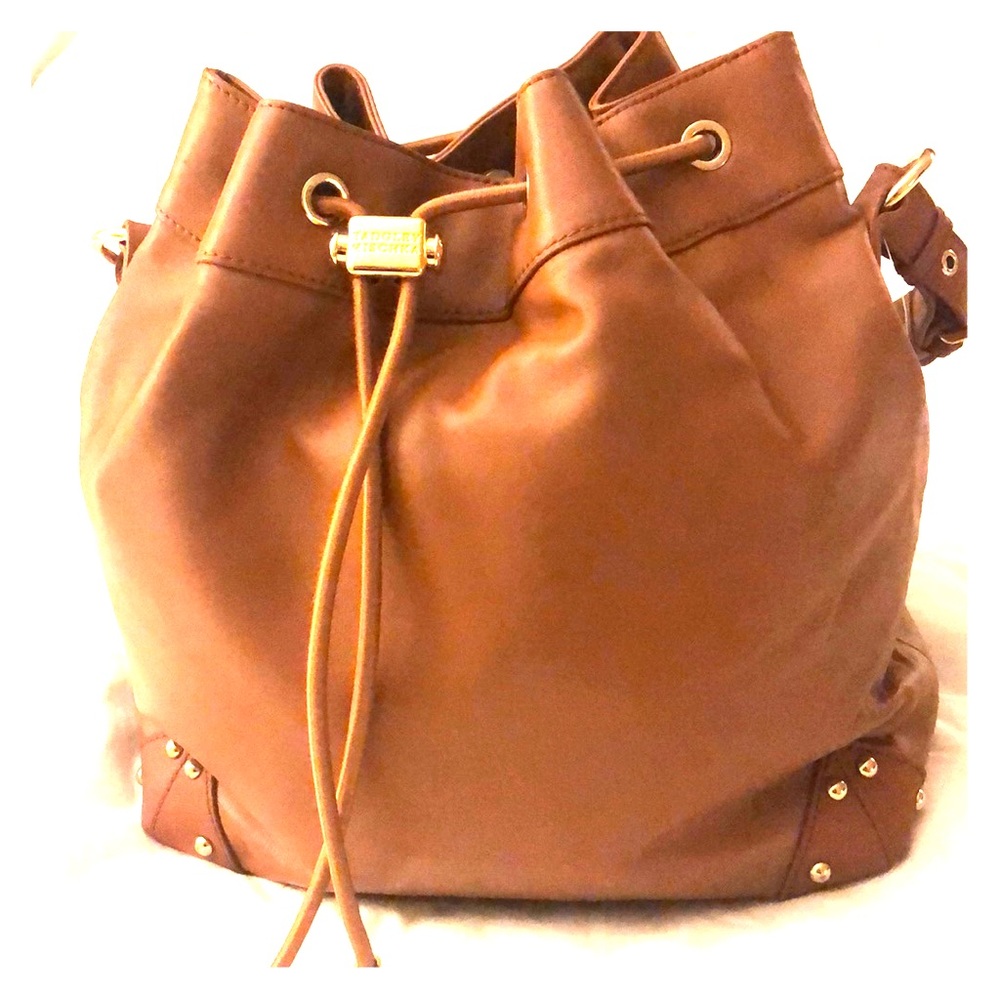 Badgley Mischka leather bag